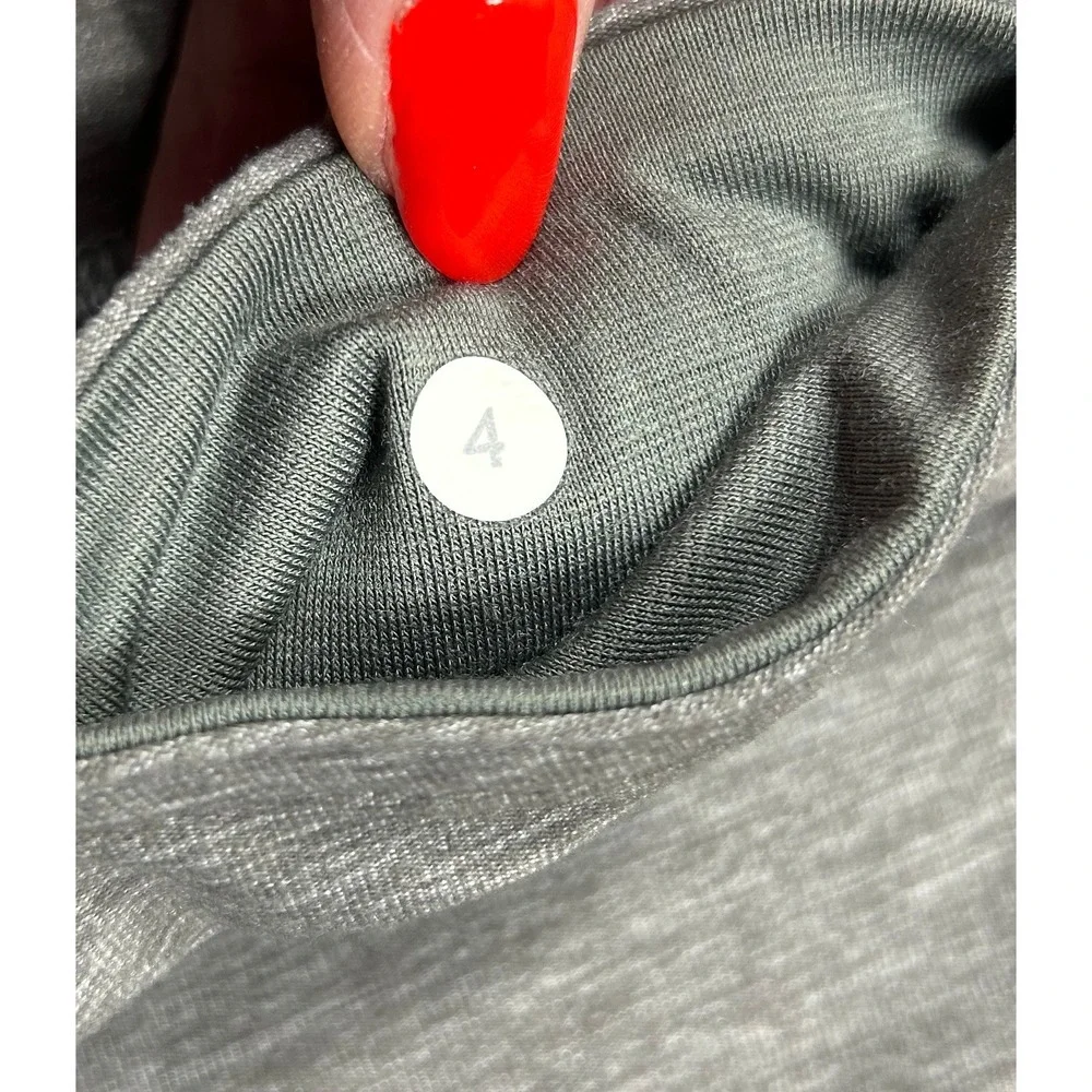 Lululemon Workout Set/3 Womens 4 Tank Top Sports Bra Capri Leggings Gym Athletic